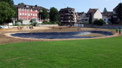 Bleichwiese Tag 39b: Der Teich wird befestigt